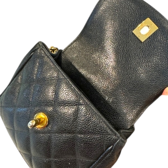 Chanel Crossbody Handbag Caviar Leather - Picture 9 of 16